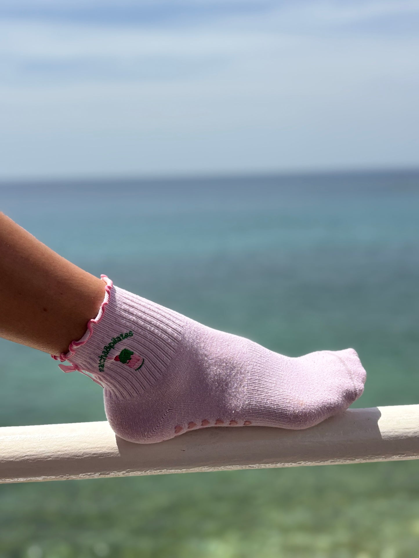 Matcha grip socks