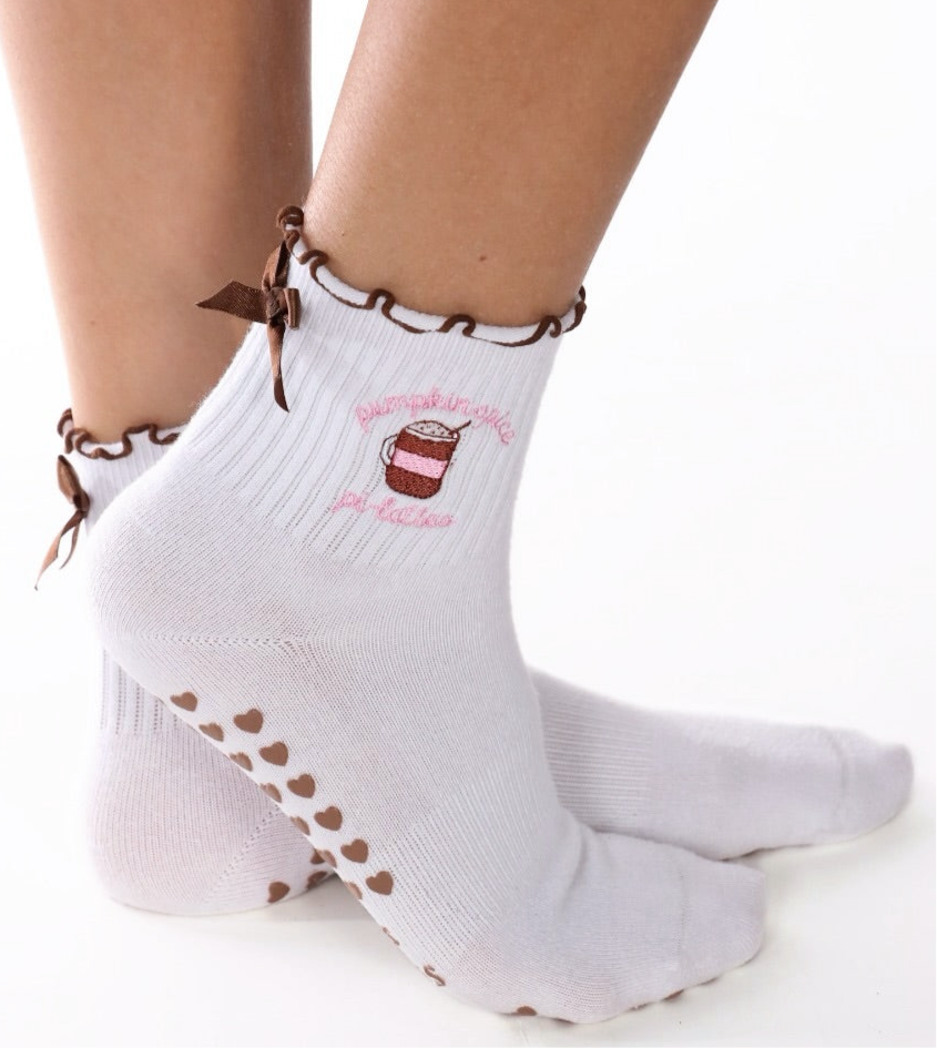 Pumpkin spice grip socks