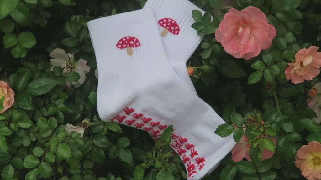 Shroom Garden Grip Socks
